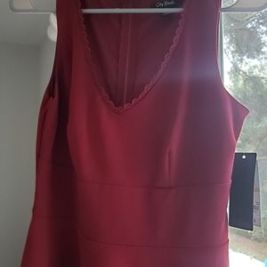 Sophisticated burgundy v neck sleeveless dress